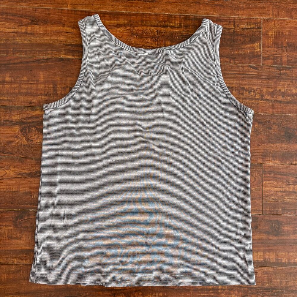 Striped Tank Top - Picture 4 of 5